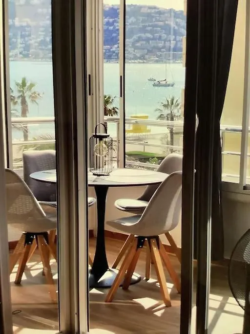 Spacieux Appartement Rose Front Mer Et Piscine Roses