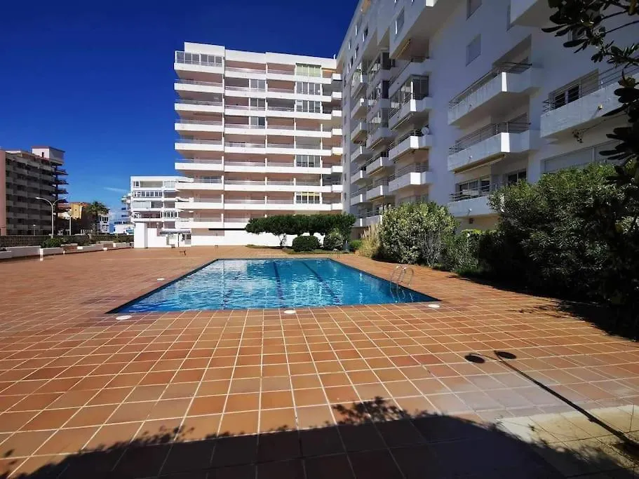 Spacieux Appartement Rose Front Mer Et Piscine Roses 0*,  Spain