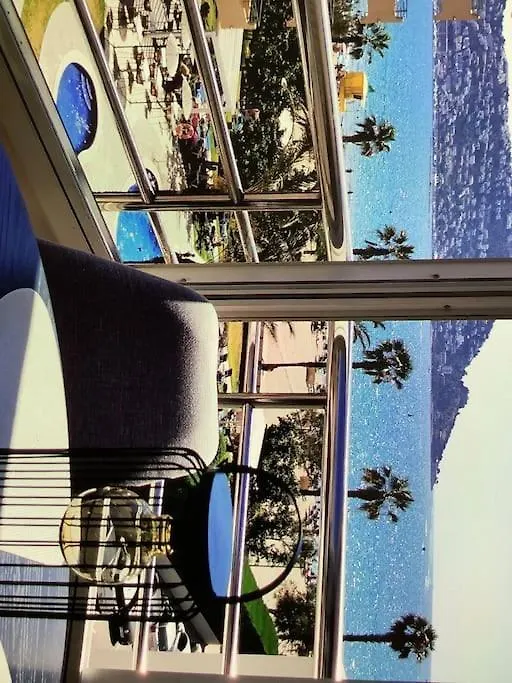 Spacieux Appartement Rose Front Mer Et Piscine Roses Spain