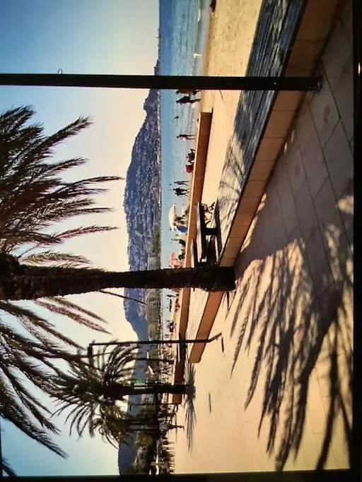 Spacieux Appartement Rose Front Mer Et Piscine Roses 0*,  Spain
