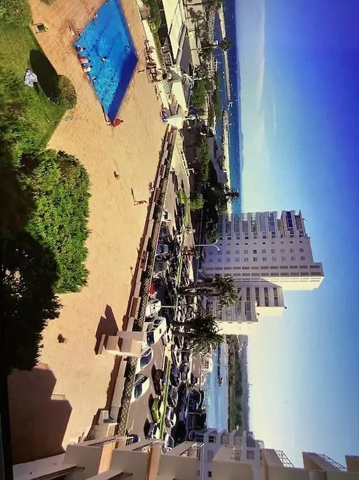 Spacieux Appartement Rose Front Mer Et Piscine Roses Apartment