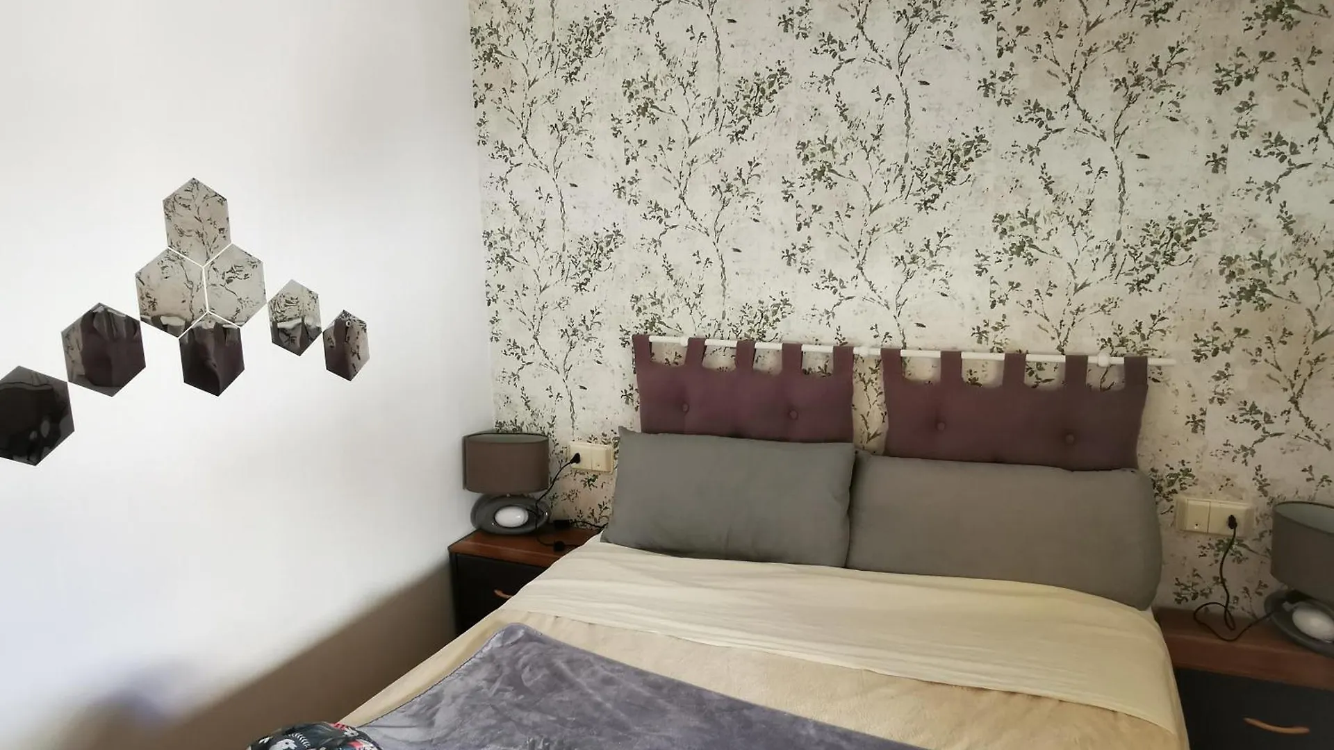Spacieux Appartement Rose Front Mer Et Piscine Roses