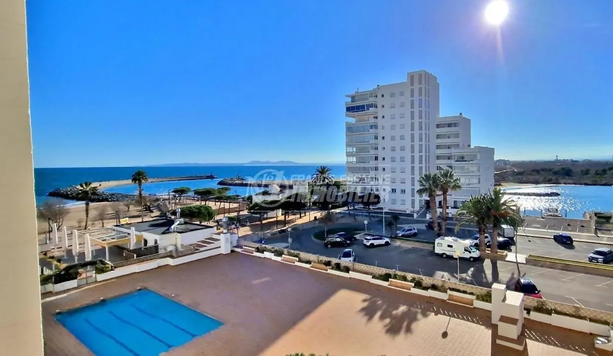 Spacieux Appartement Rose Front Mer Et Piscine Roses 0*,