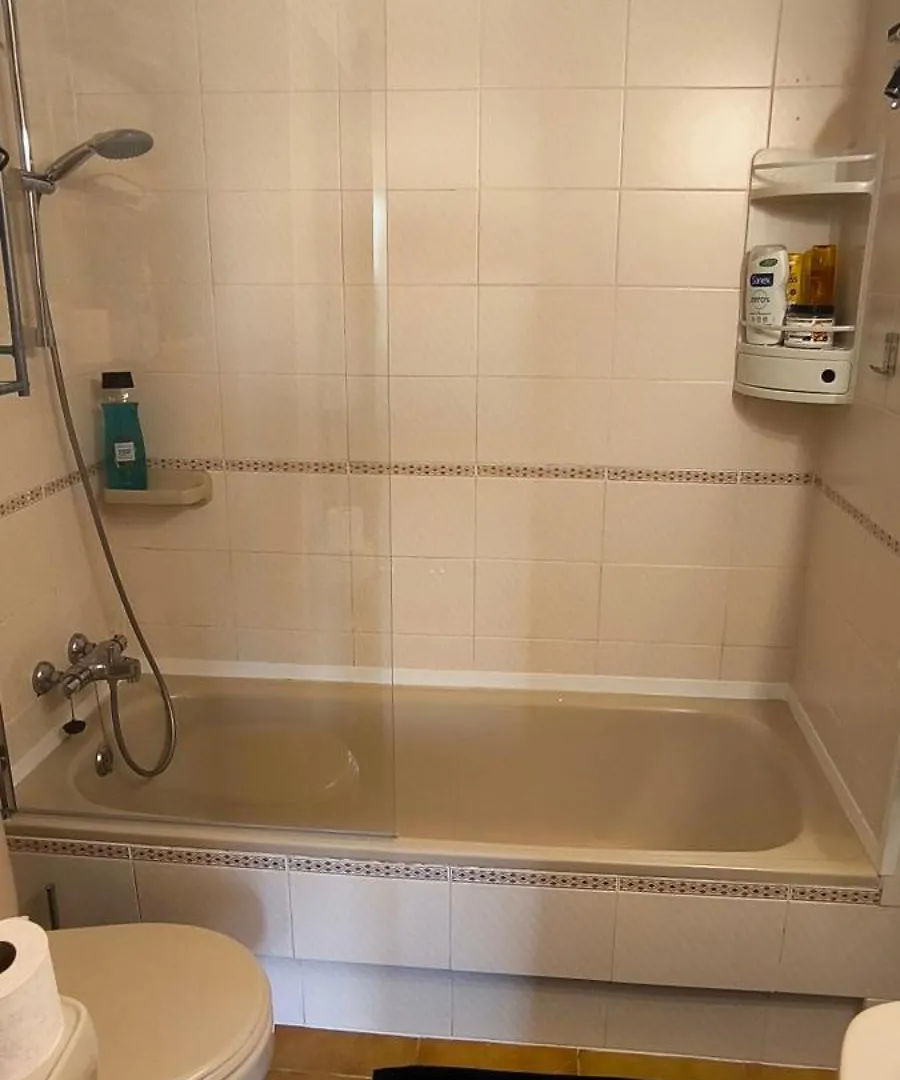 Spacieux Appartement Rose Front Mer Et Piscine Roses 0*,